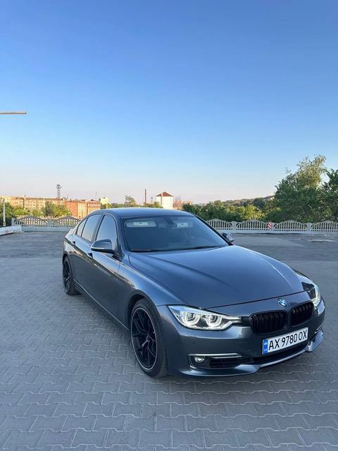 BMW 328i
