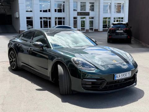Porsche Panamera 4S