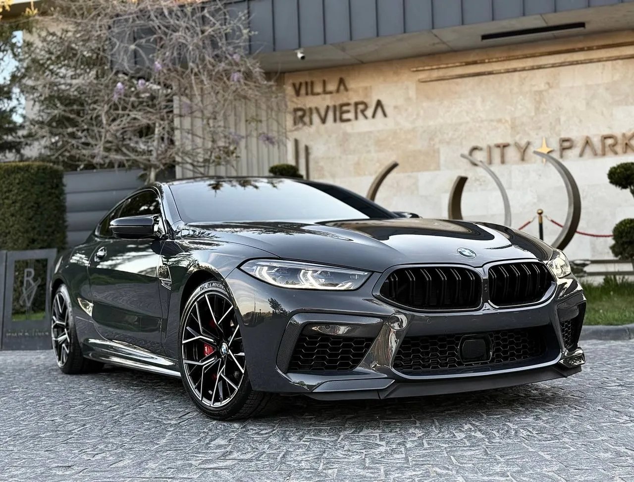 BMW M8