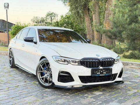 BMW 330i