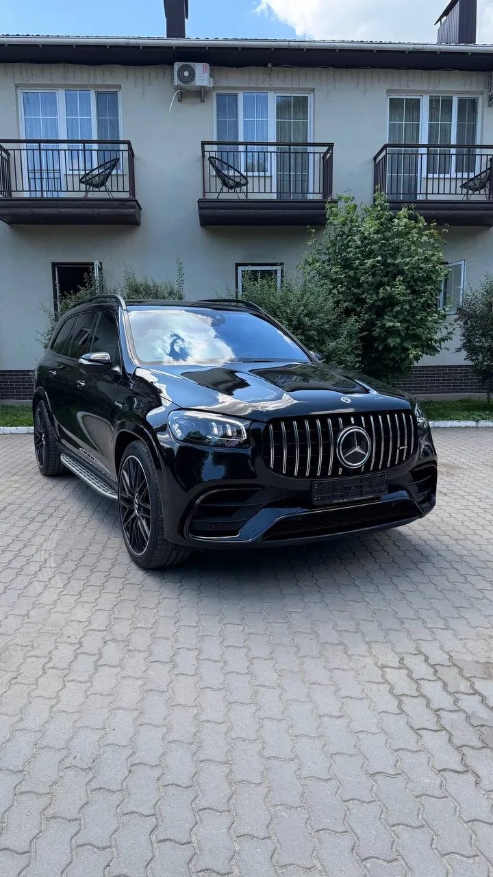 Mercedes-Benz GLS 63 AMG — фото 1