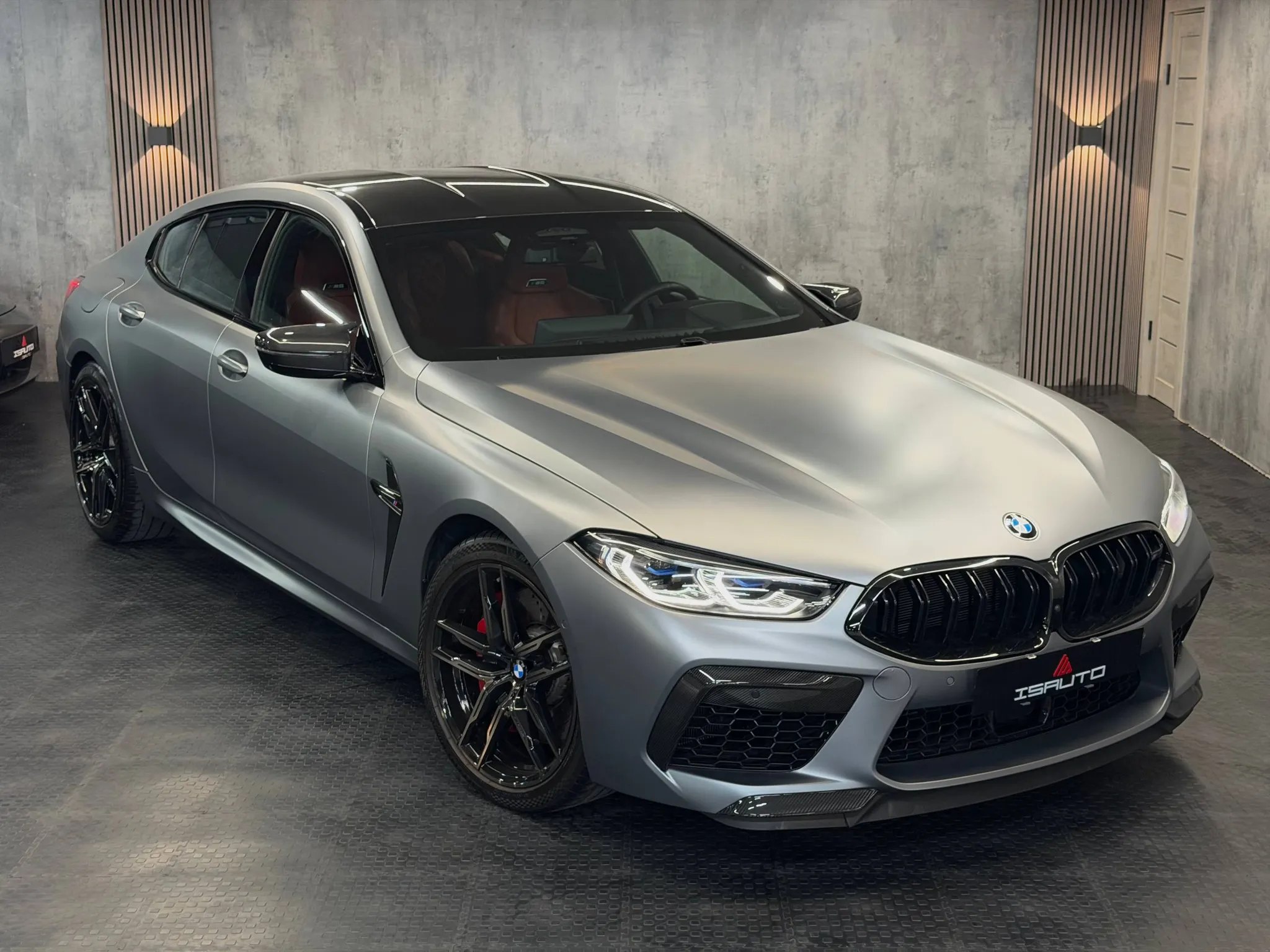 BMW M8 Competition — фото 1