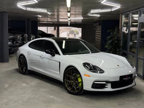 Porsche Panamera 4 E-Hybrid