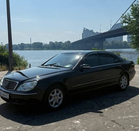 Mercedes-Benz SClass S500