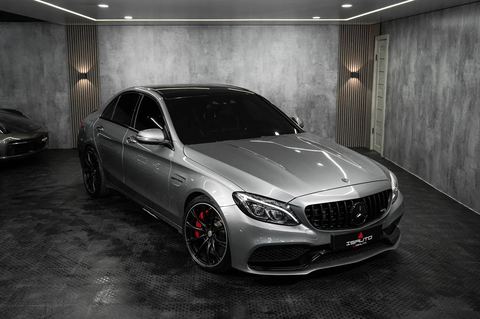 Mercedes-Benz C 63 S