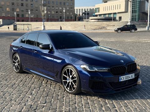 BMW M550i