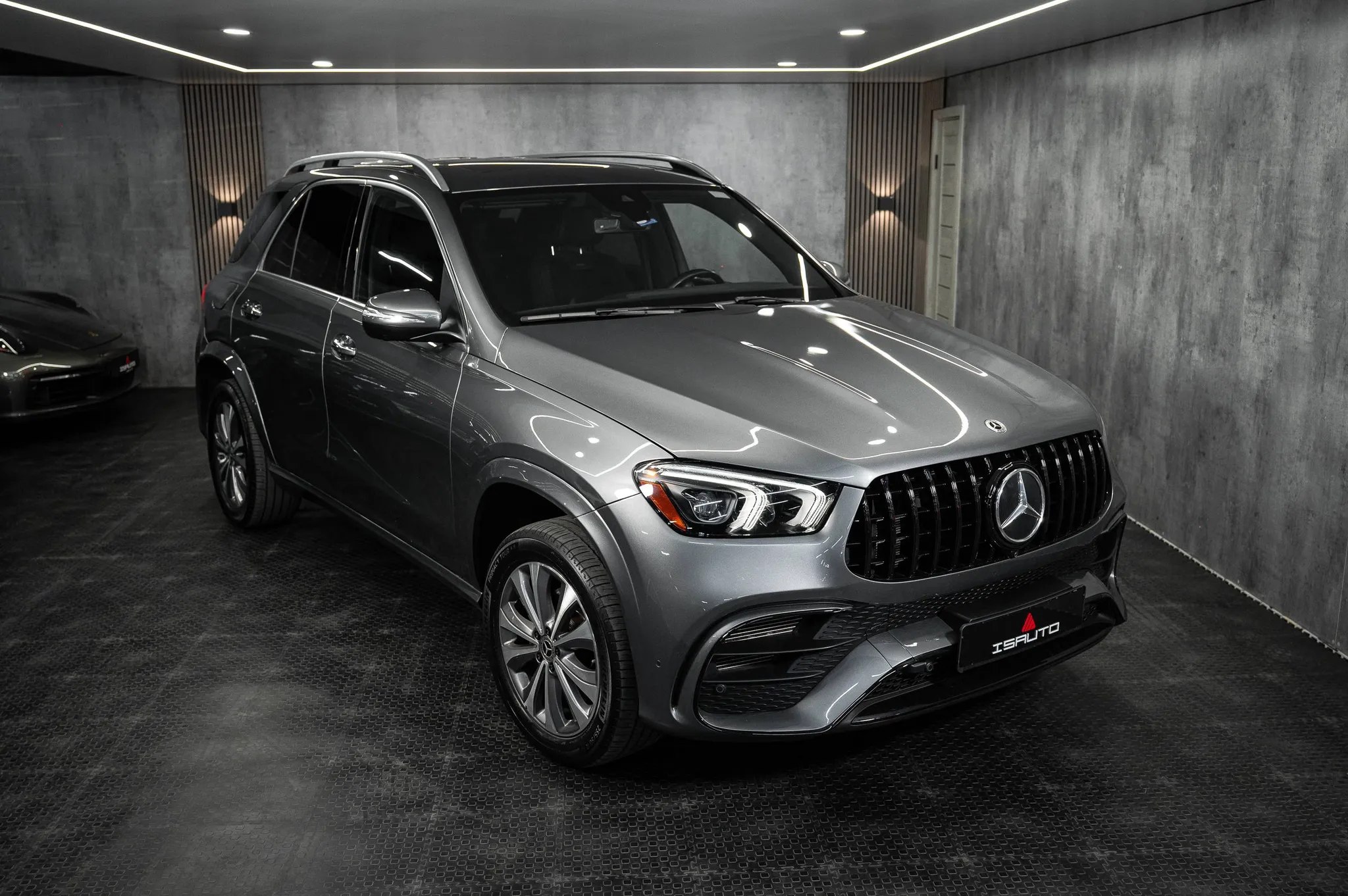 Mercedes-Benz GLE 350 — фото 1