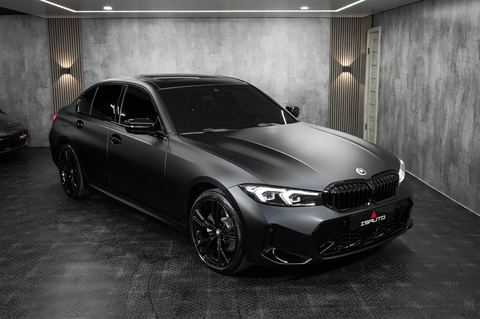 BMW 330i