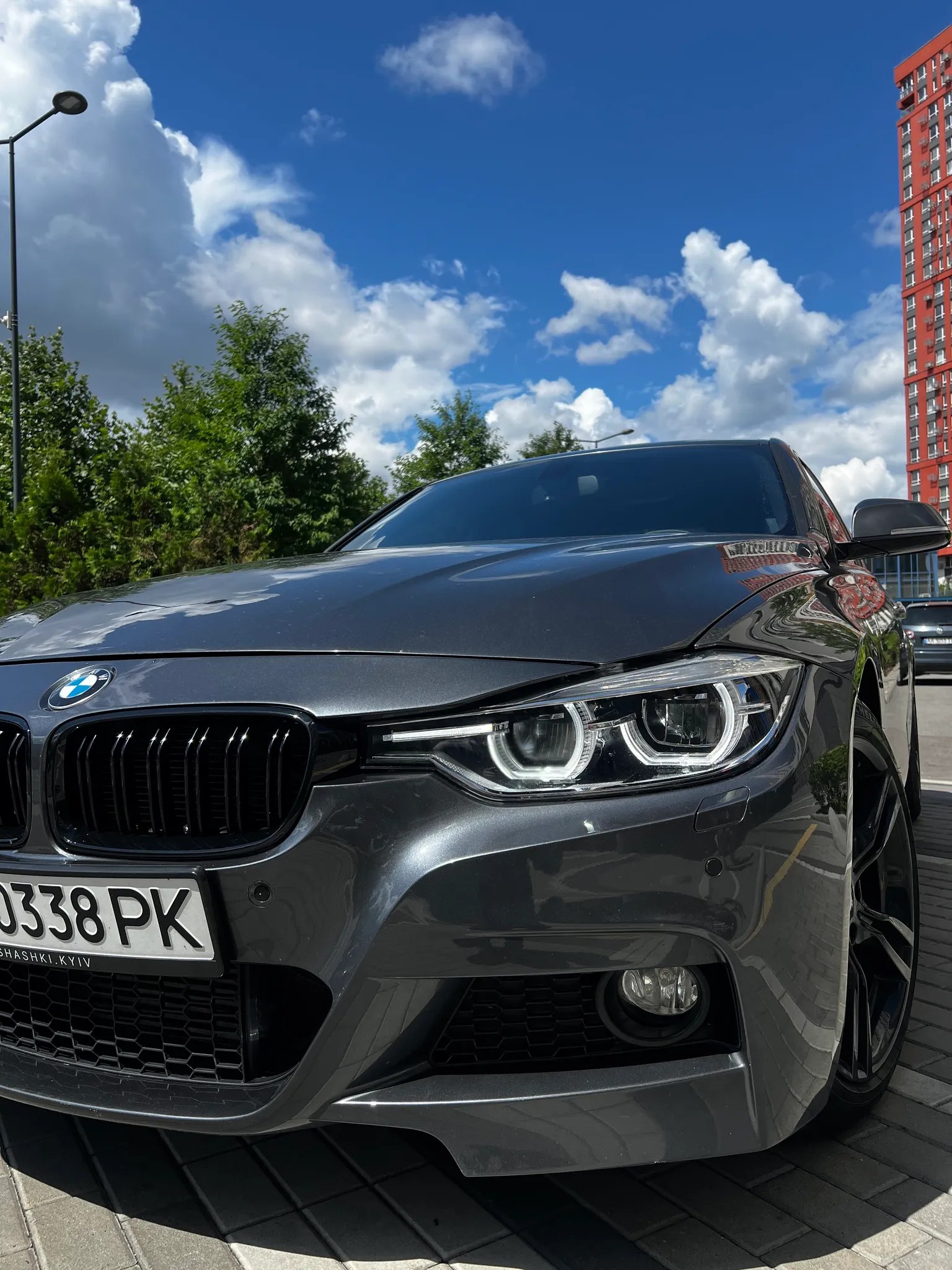 BMW 335i — фото 1