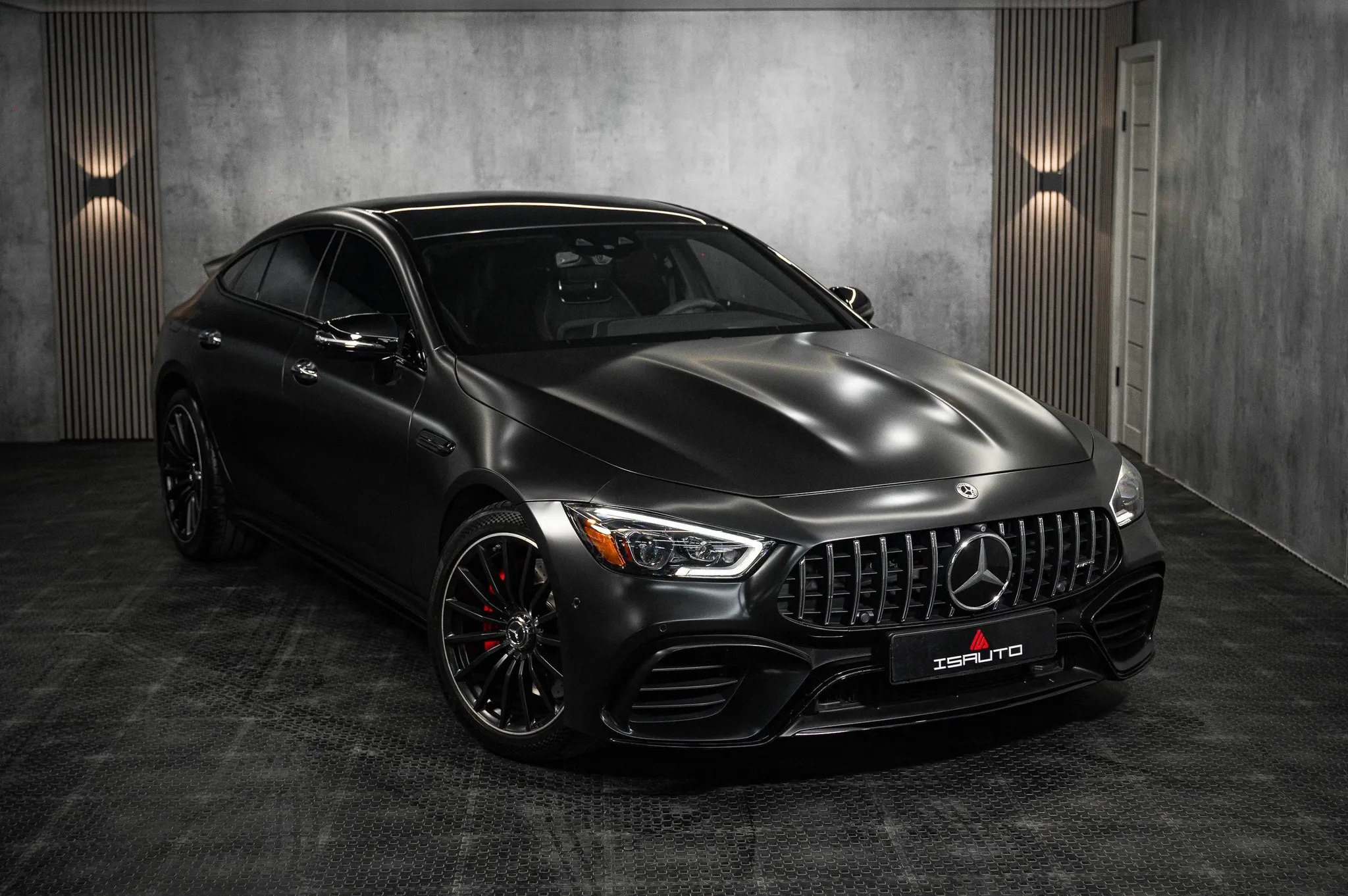 Mercedes-Benz AMG GT — фото 1