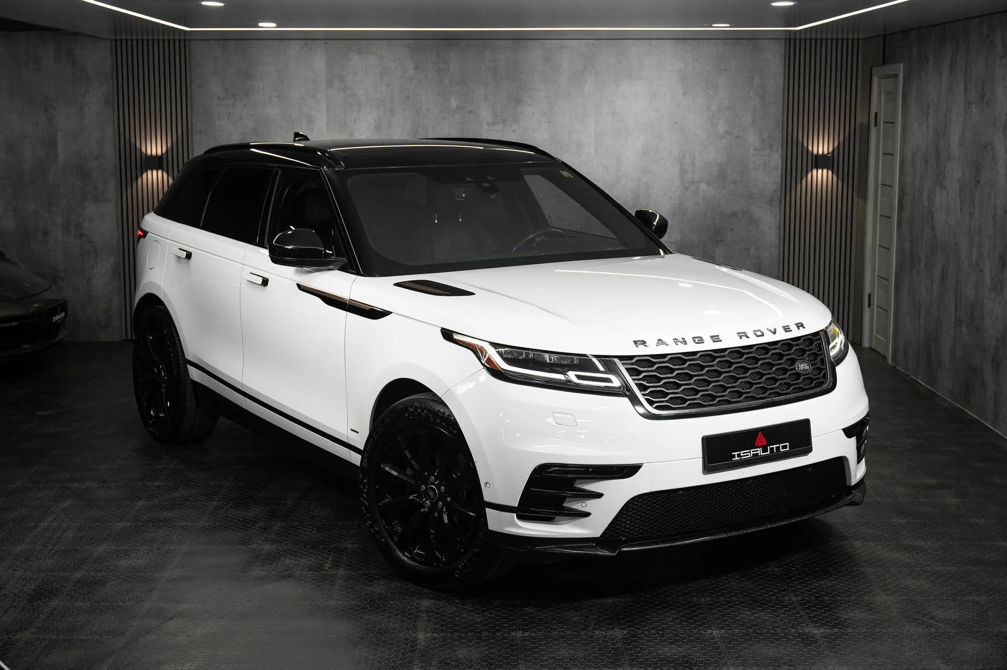 Land Rover Range Rover Velar — фото 1