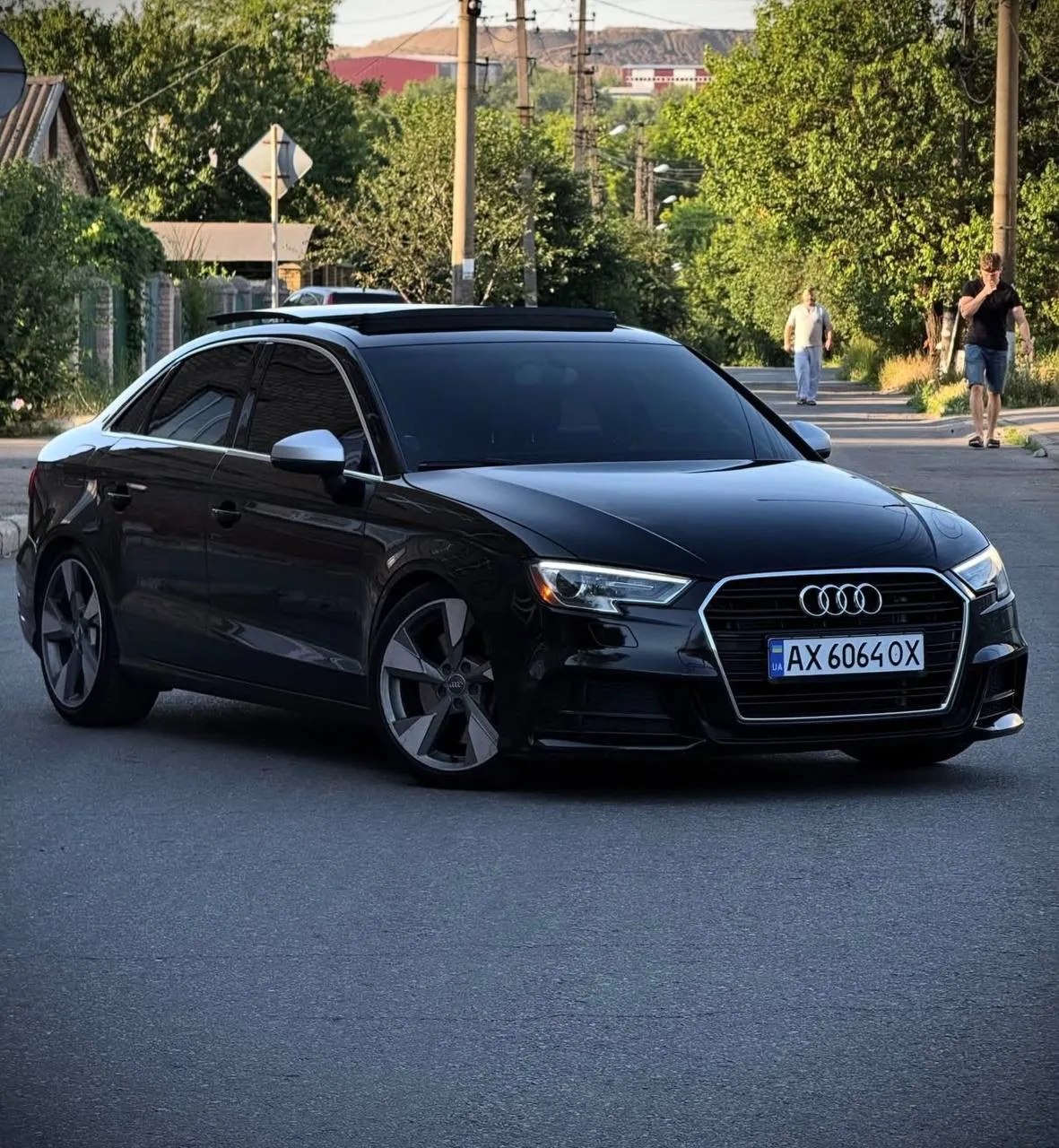 Audi A3 — фото 1