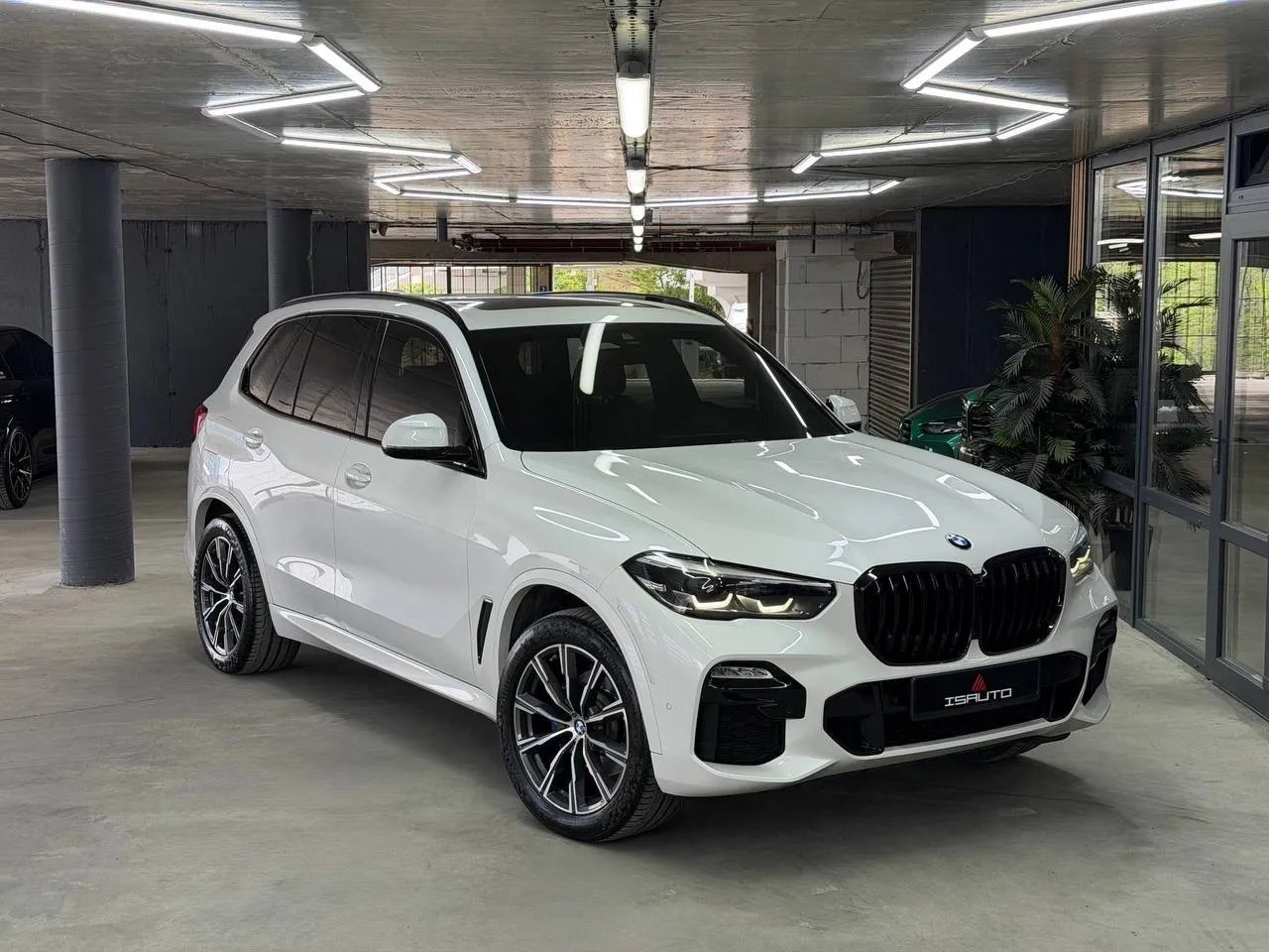 BMW X5 — фото 1