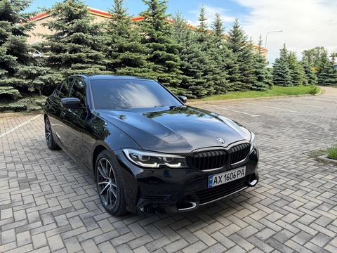 BMW 330i
