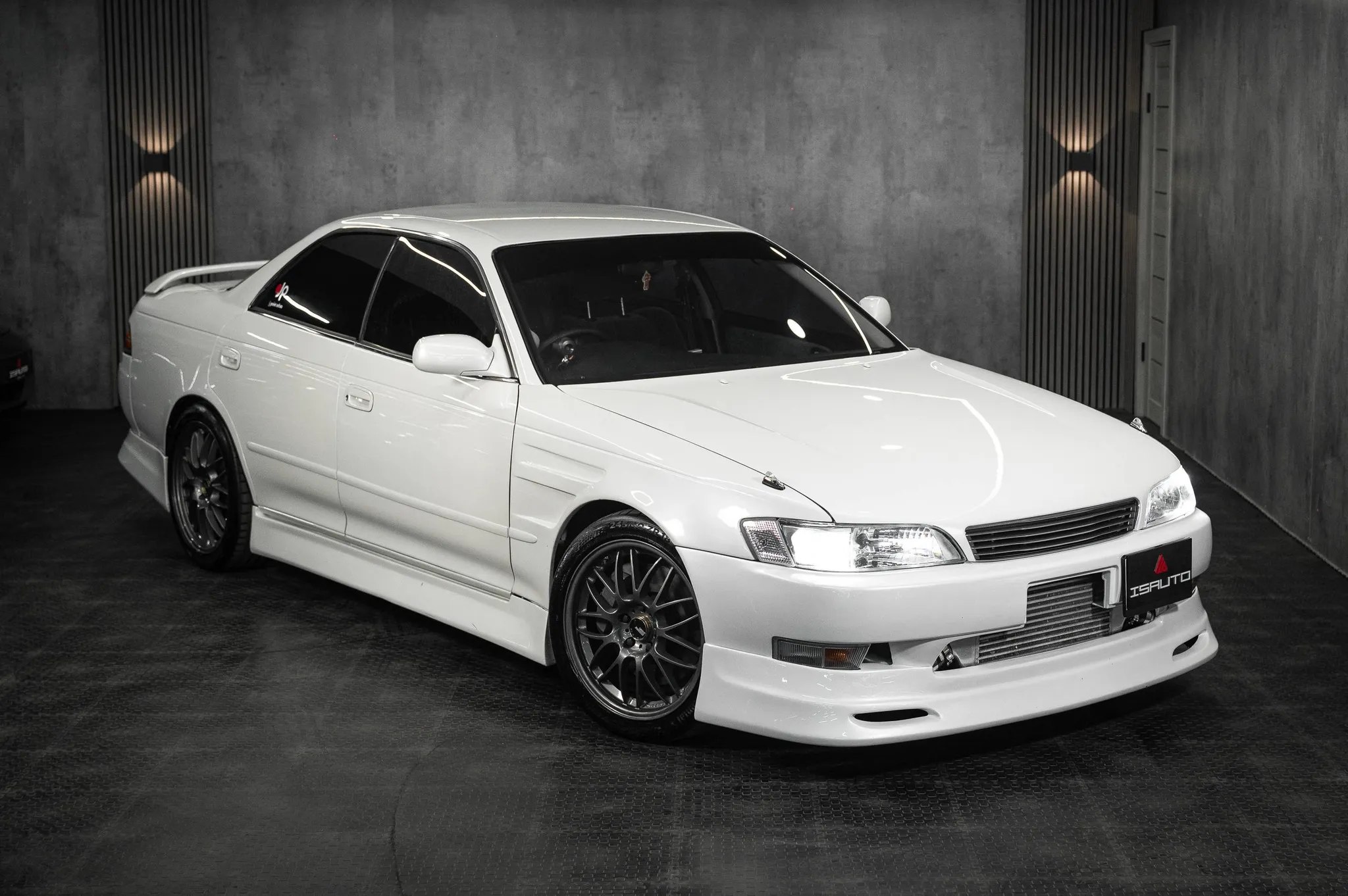 Toyota Mark2 Tourer V — фото 1