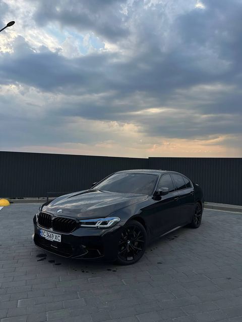 BMW 540i