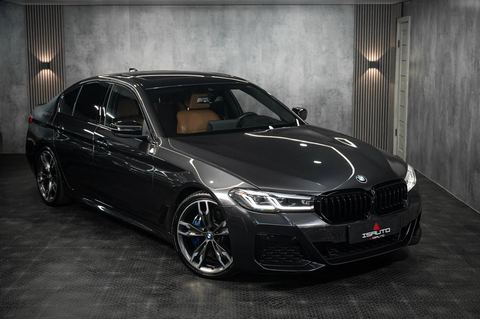 BMW 5Series M550i — фото 1