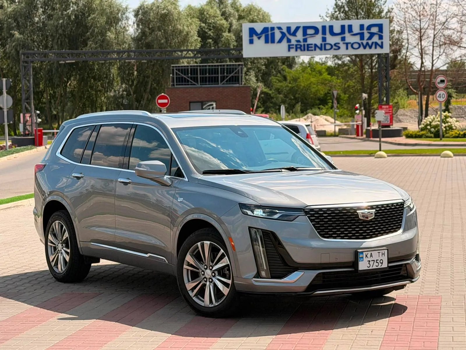 Cadillac XT6 — фото 1