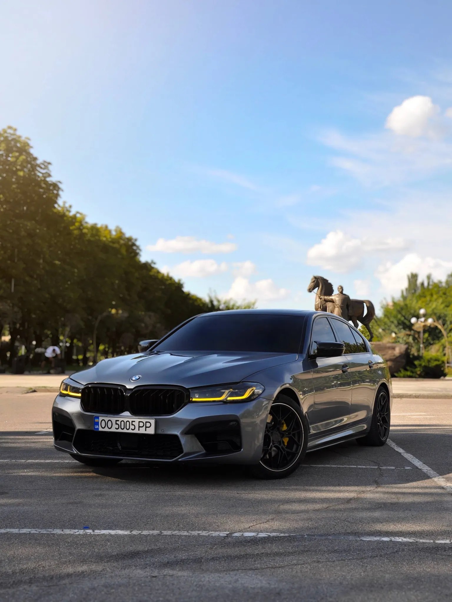 BMW 530i — фото 1