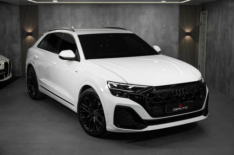 Audi Q8 S line