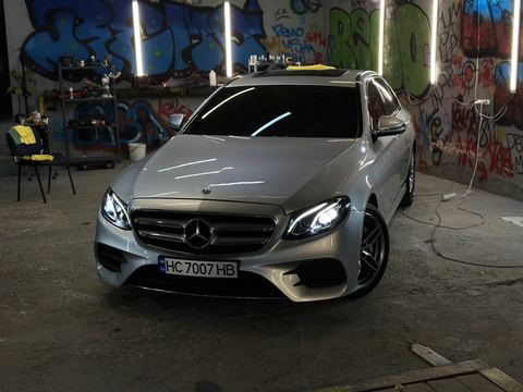 Mercedes-Benz EClass E350 — фото 1