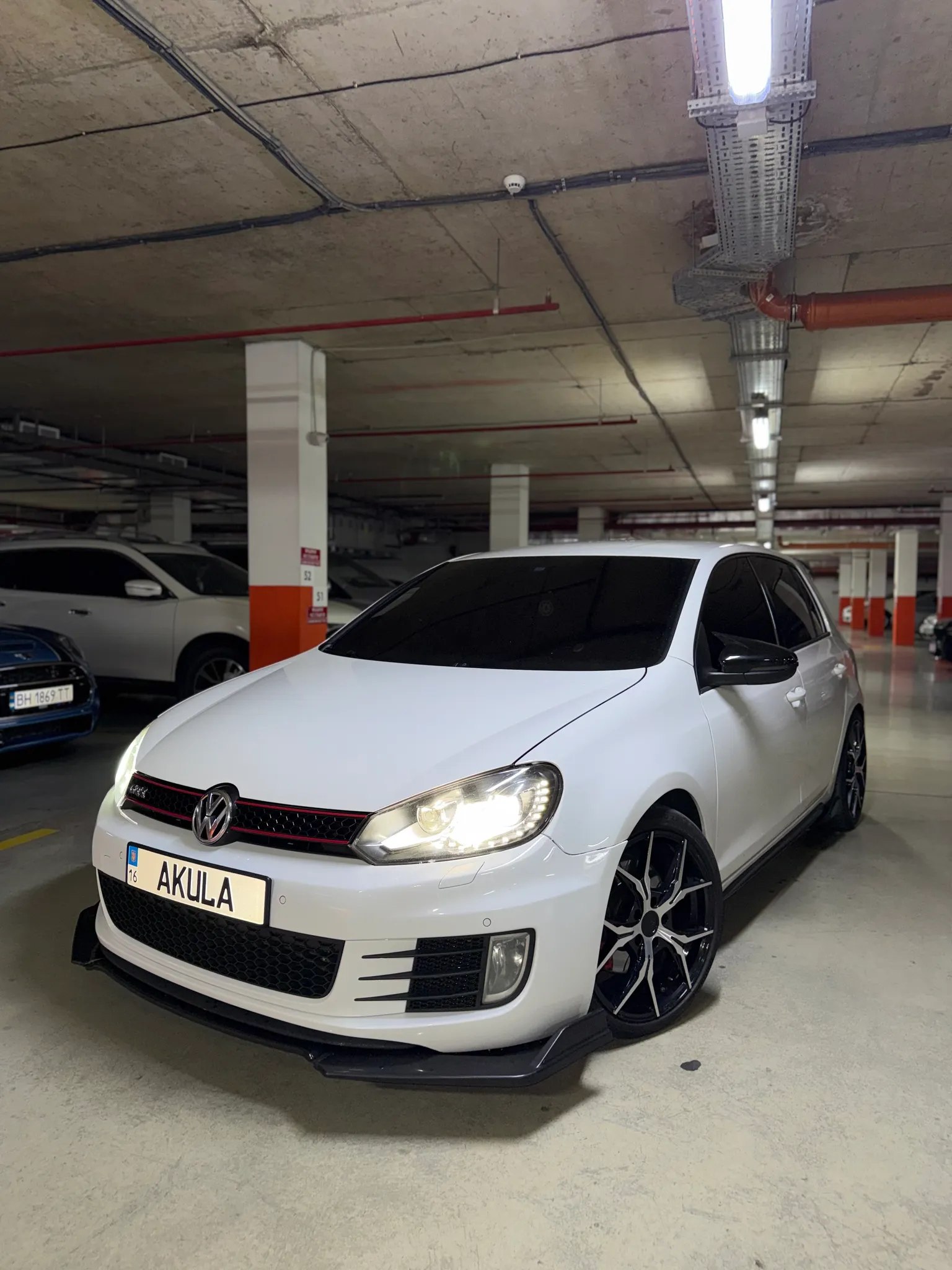 Volkswagen Golf GTI — фото 1
