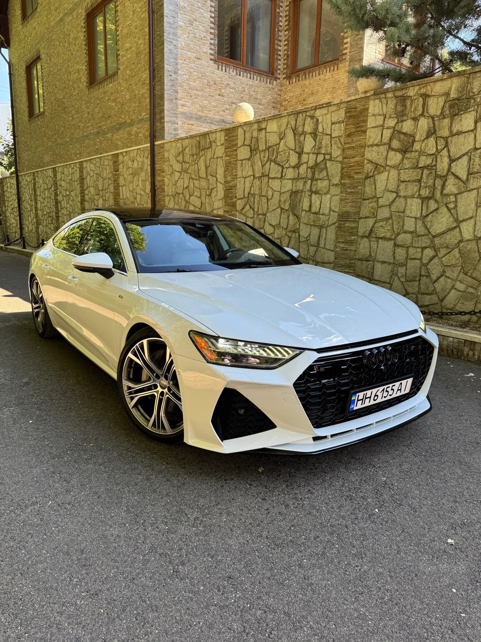 Audi A7 — фото 1