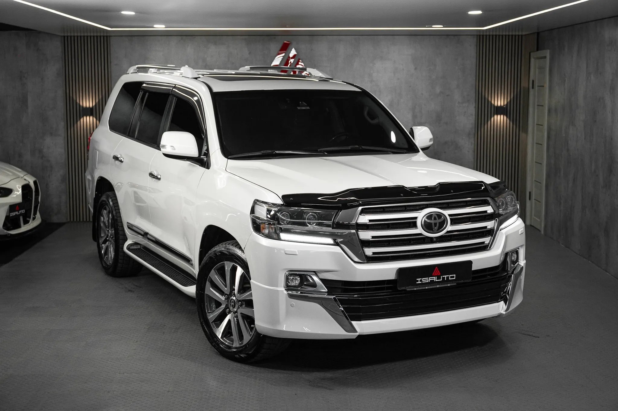Toyota LandCruiser200 — фото 1
