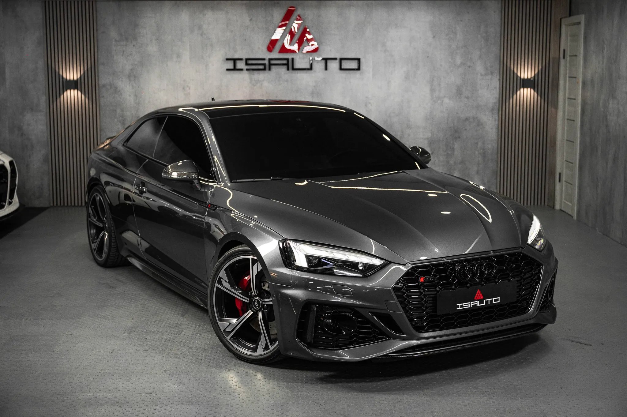 Audi RS 5 — фото 1
