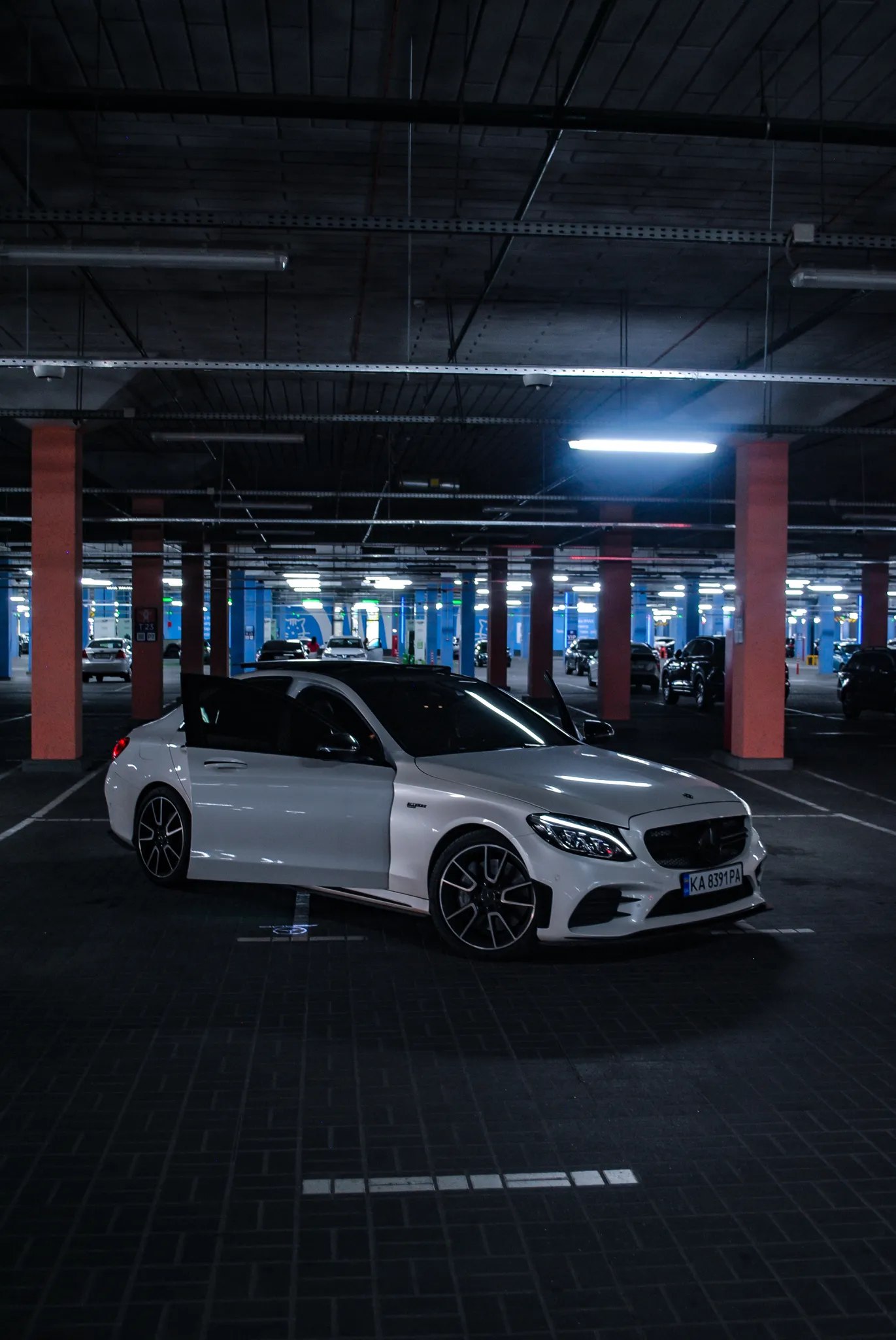 Mercedes-Benz Amg C 43 — фото 1
