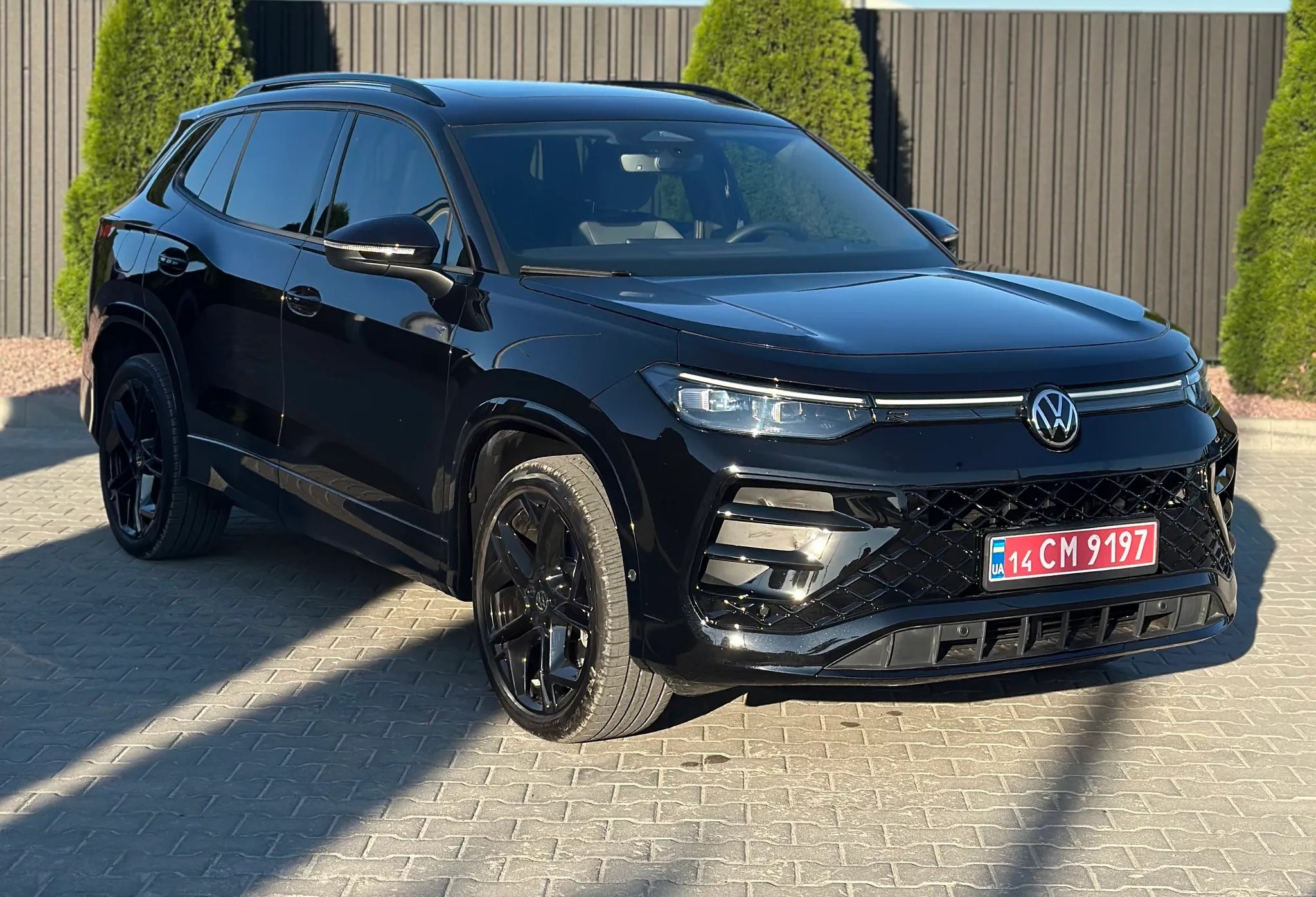 Volkswagen Tiguan R-Line — фото 1