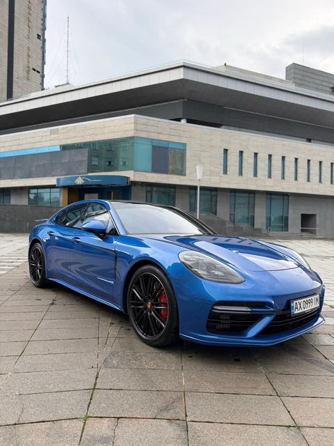 Porsche Panamera Turbo