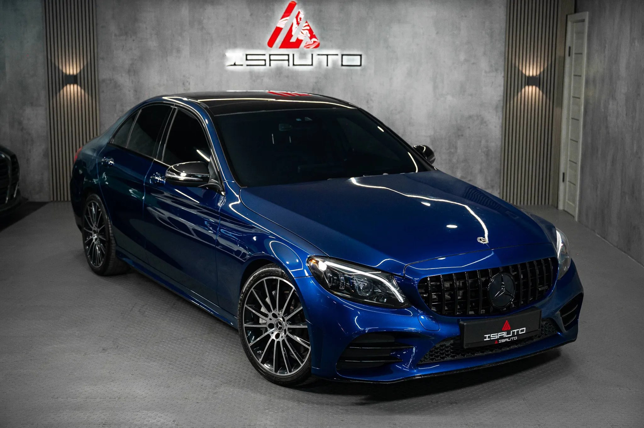 Mercedes-Benz CClass C300 — фото 1