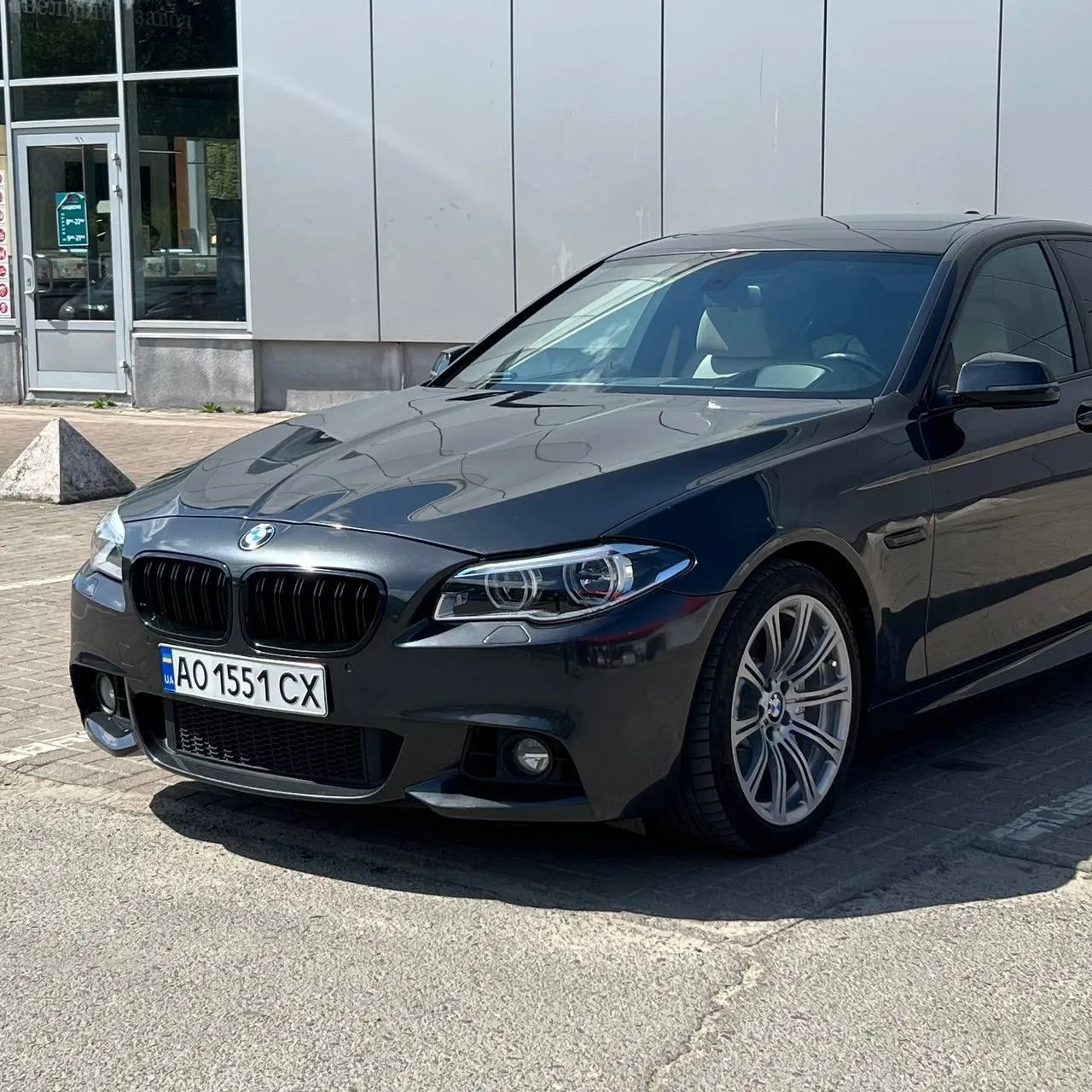 BMW 535i — фото 1