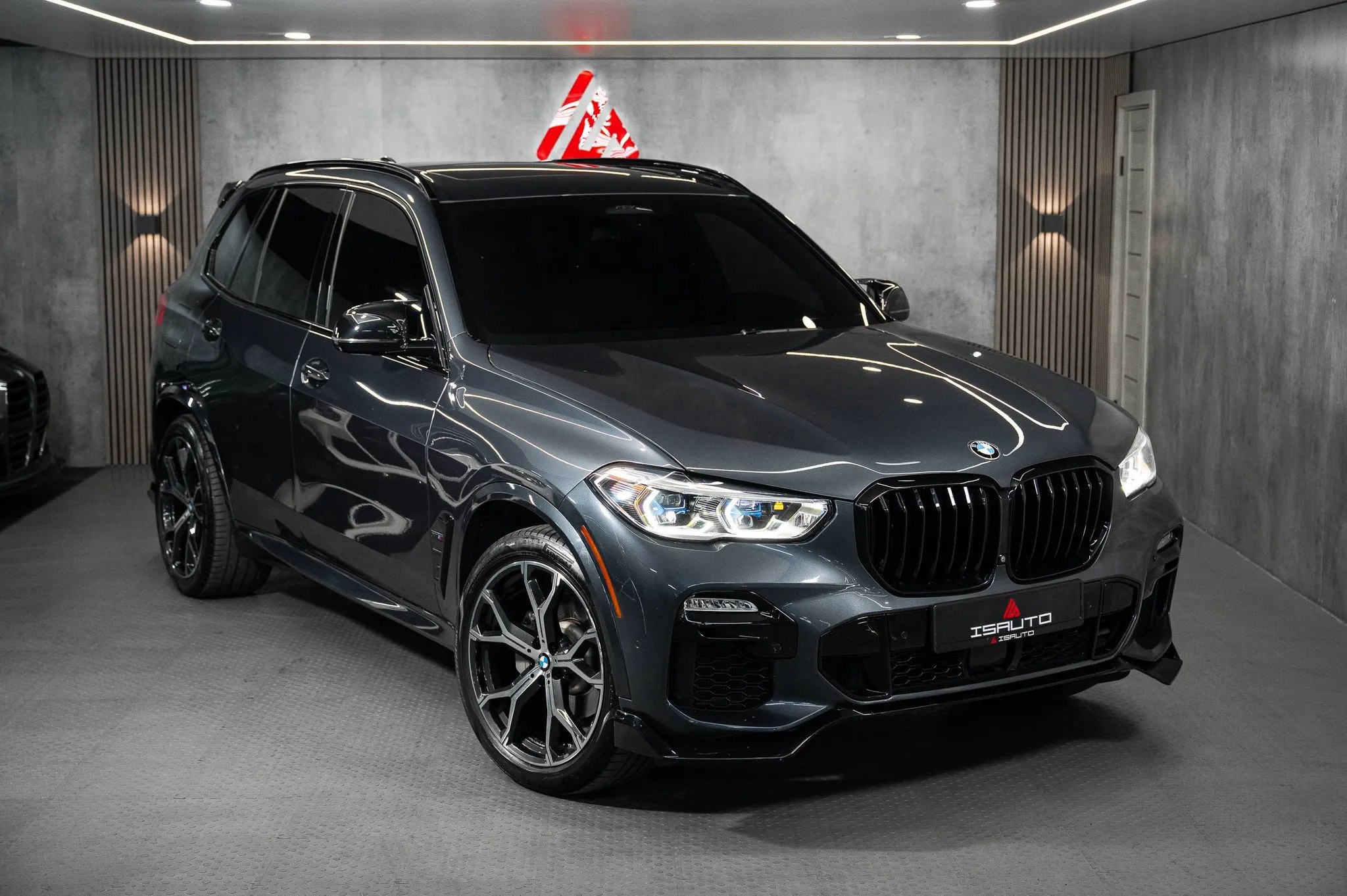 BMW X5 — фото 1