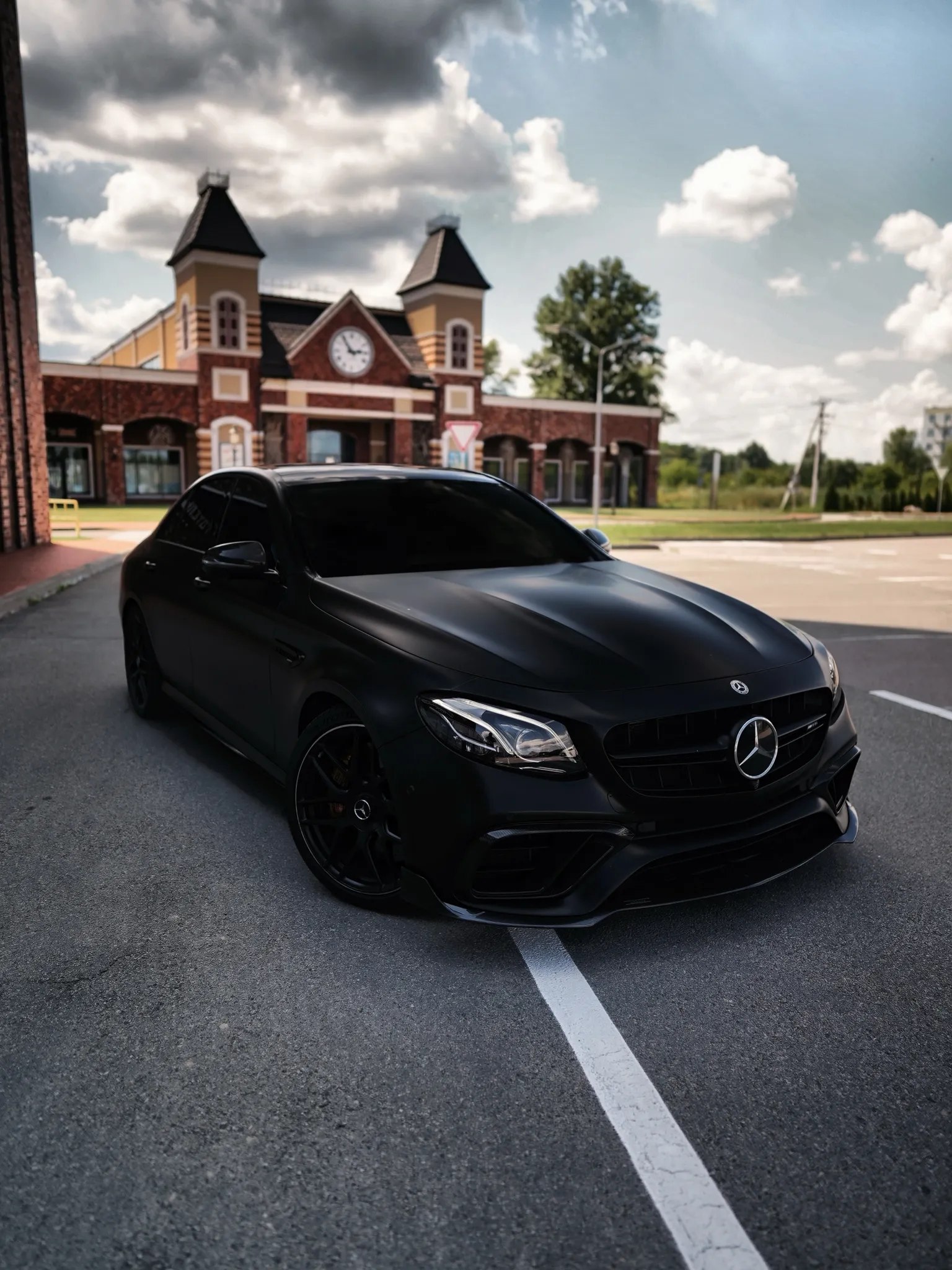 Mercedes-Benz EClass E63 S AMG — фото 1