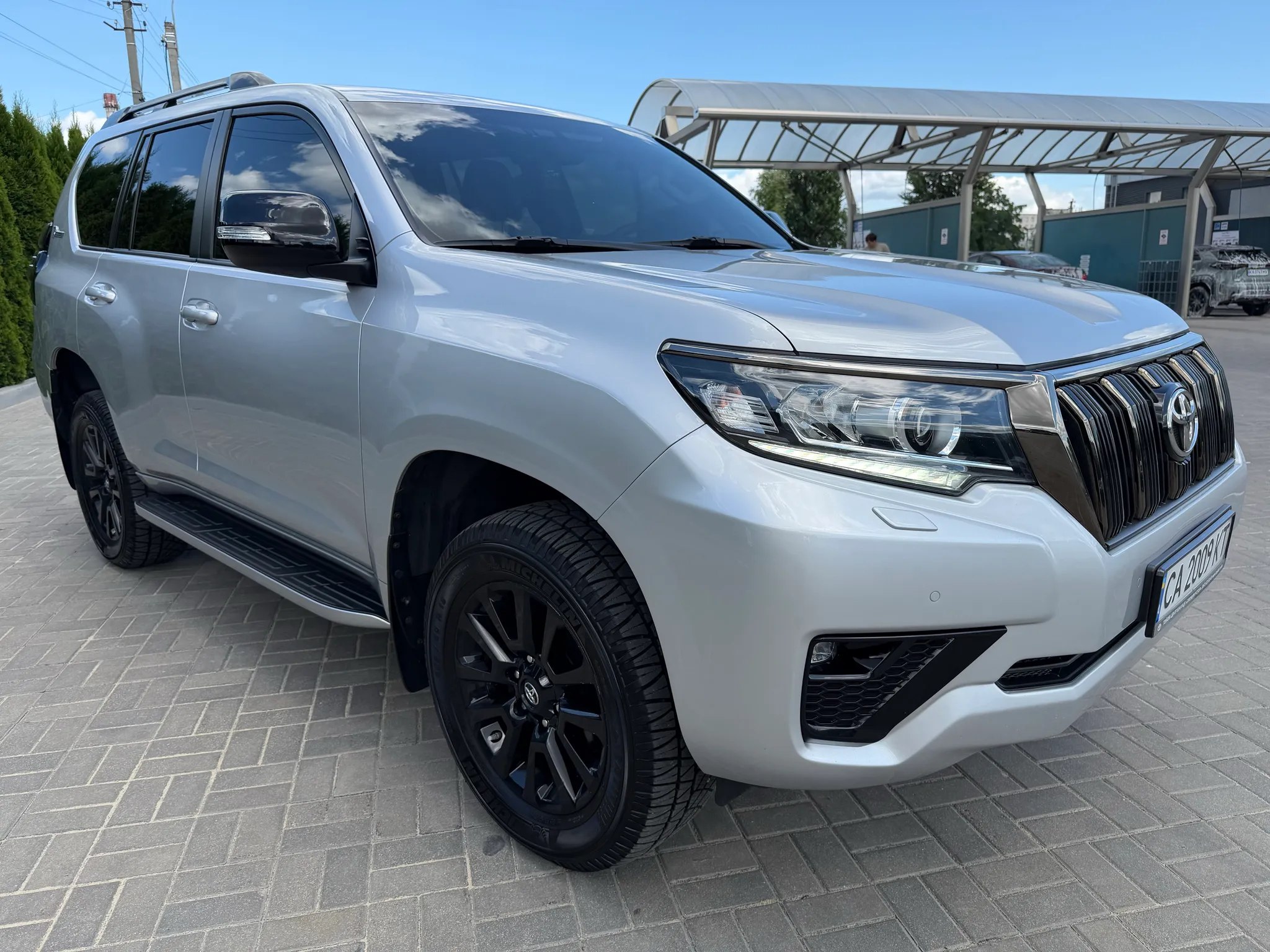 Toyota Land Cruiser Prado 150 — фото 1
