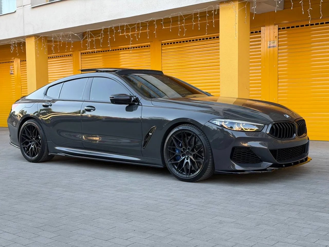 BMW M850i — фото 1