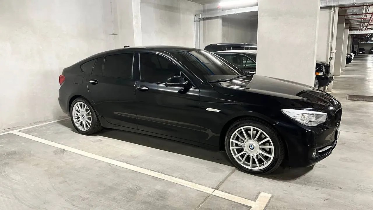 BMW 528I Gt — фото 1