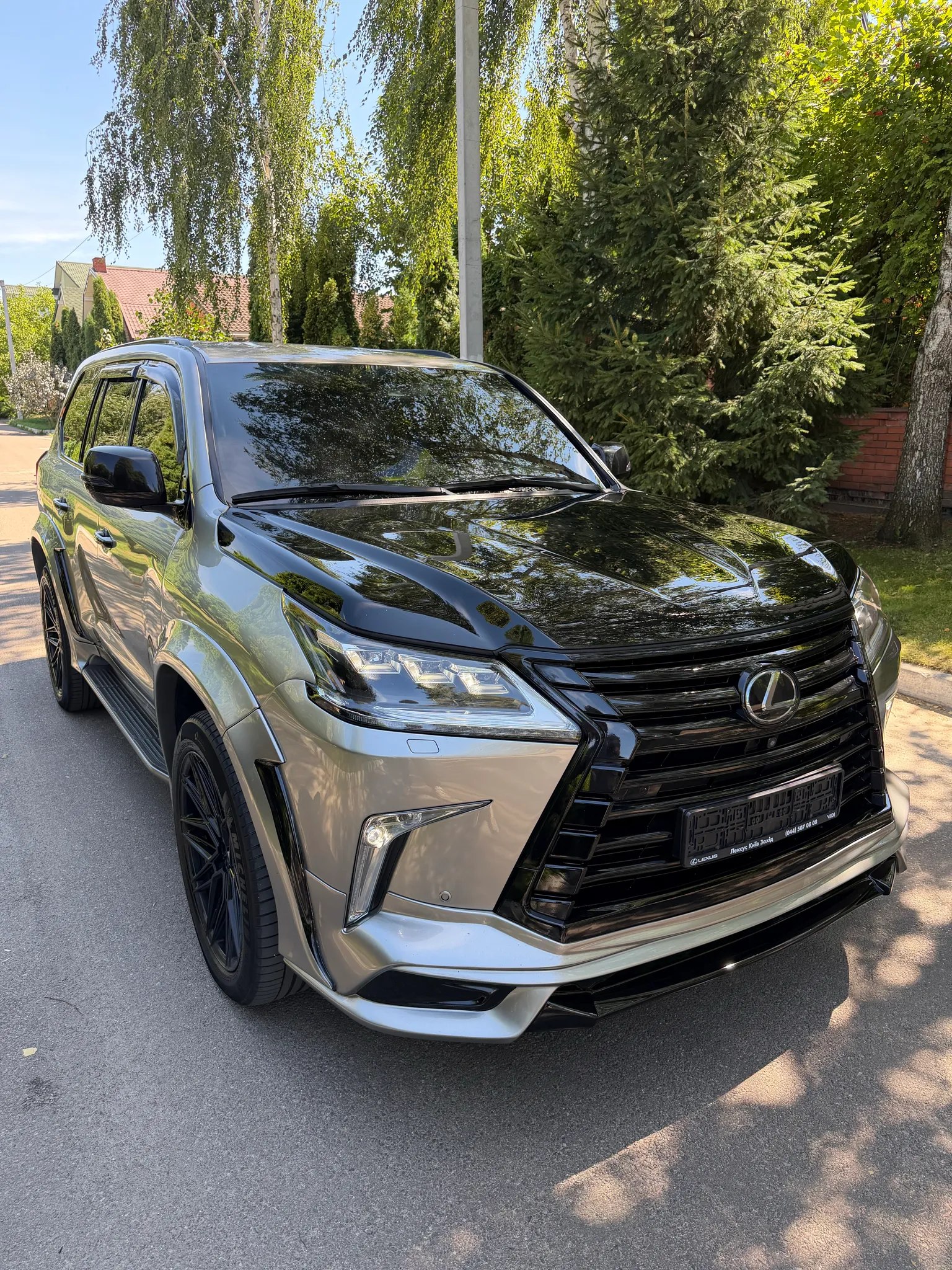 Lexus Lx 450 — фото 1