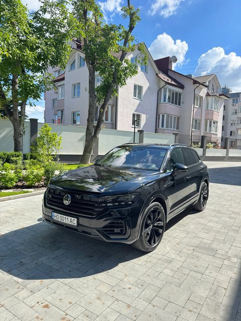 Volkswagen Touareg 3.0 TFSI R-Line — фото 1