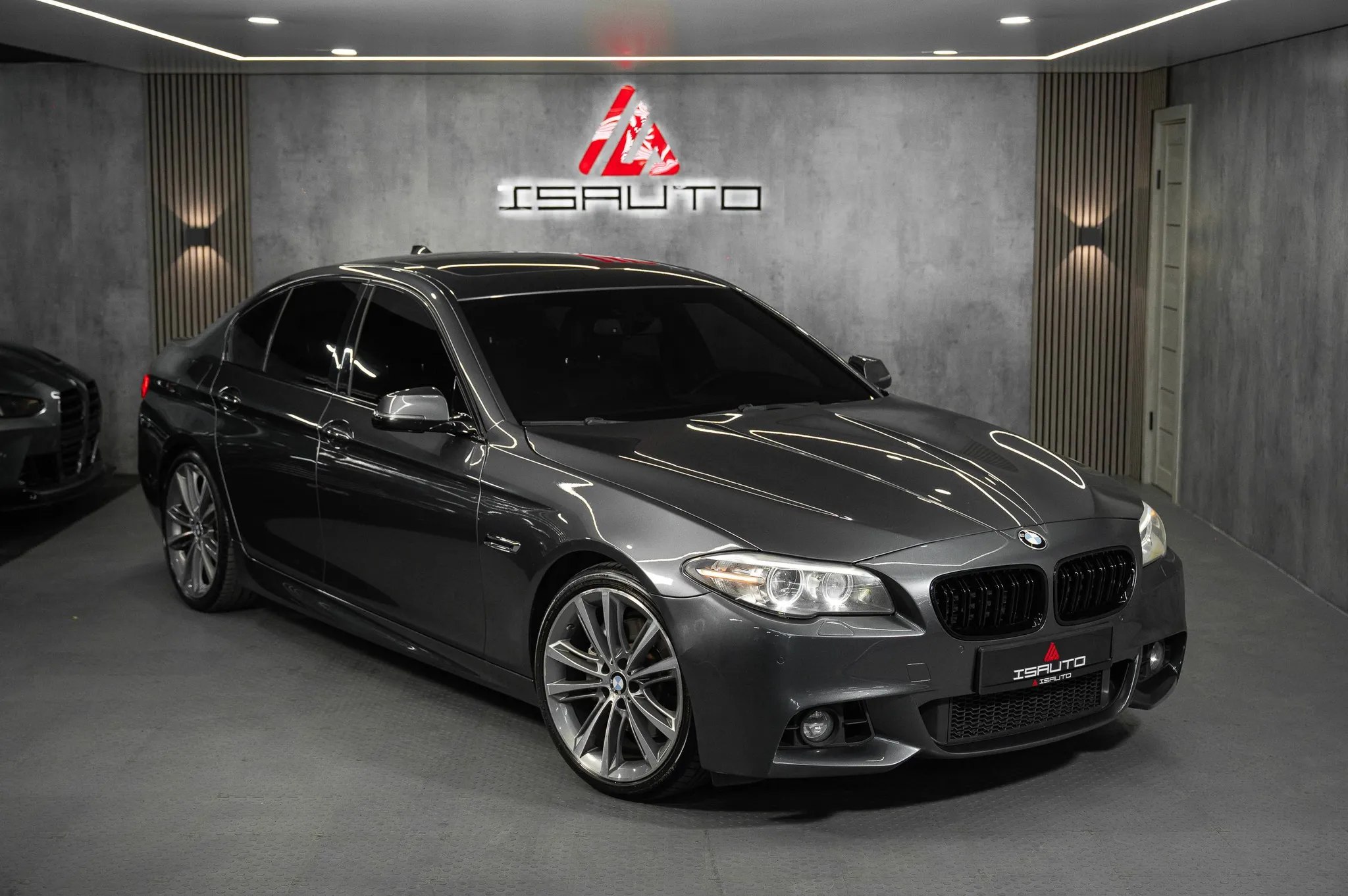 BMW 5Series 535 — фото 1