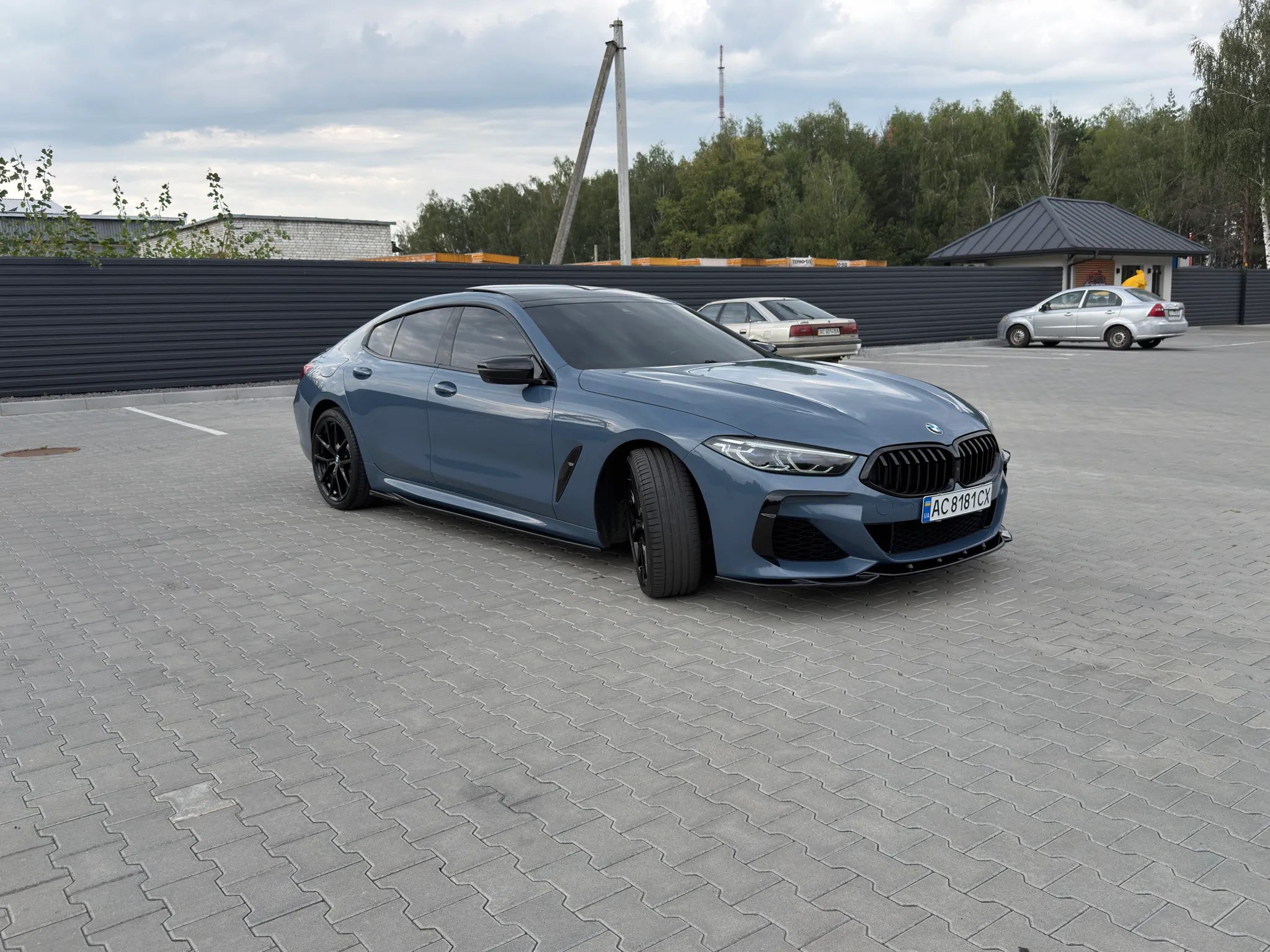 BMW 840i — фото 1