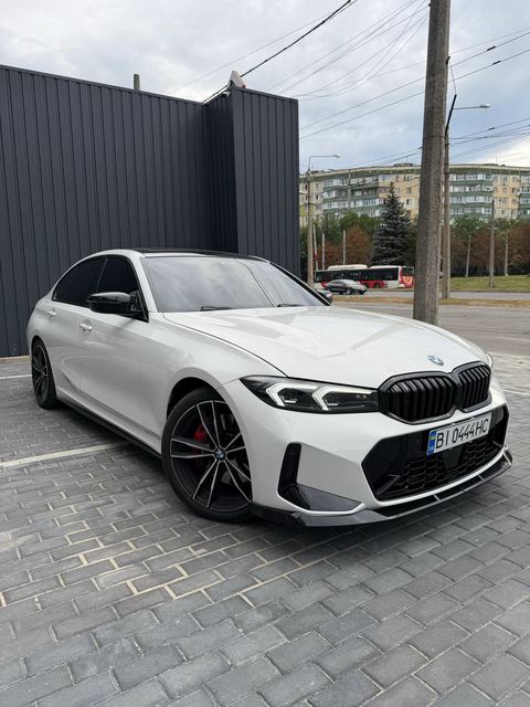 BMW 330i