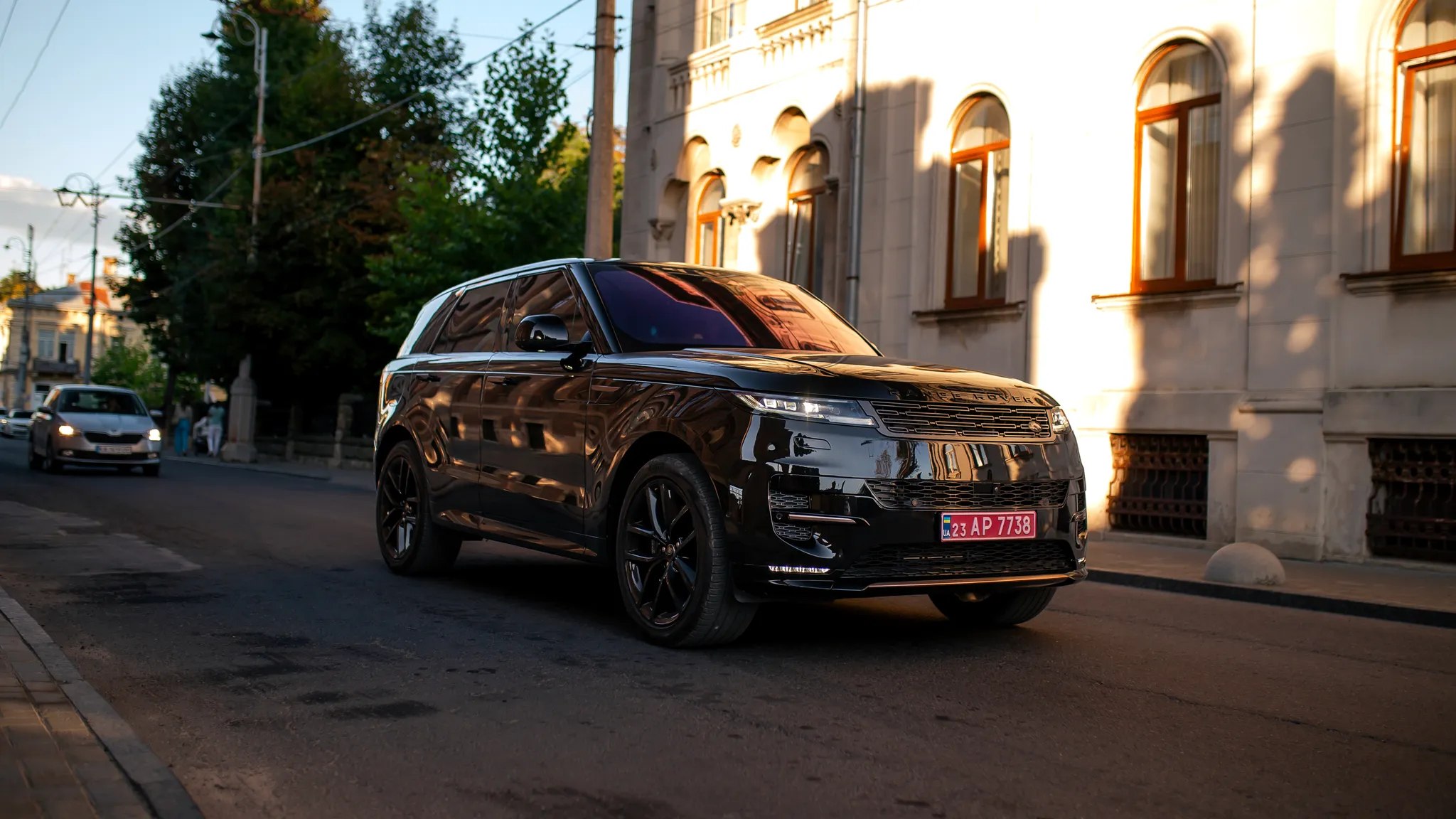 Land Rover Range Rover Sport — фото 1