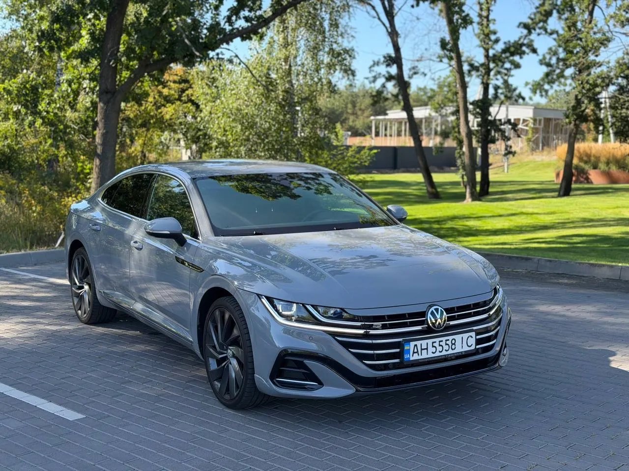 Volkswagen Arteon R-Line — фото 1
