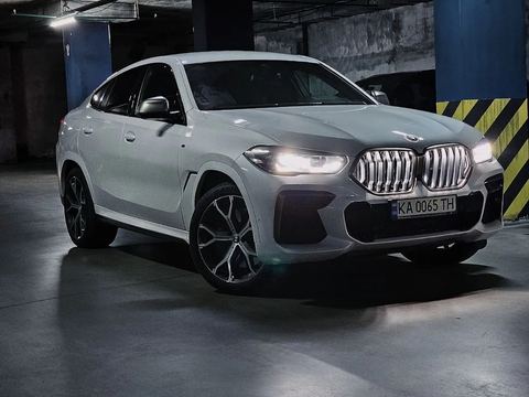 BMW X6 M50i xDrive