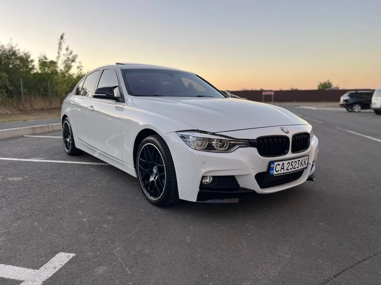 BMW 328i — фото 1