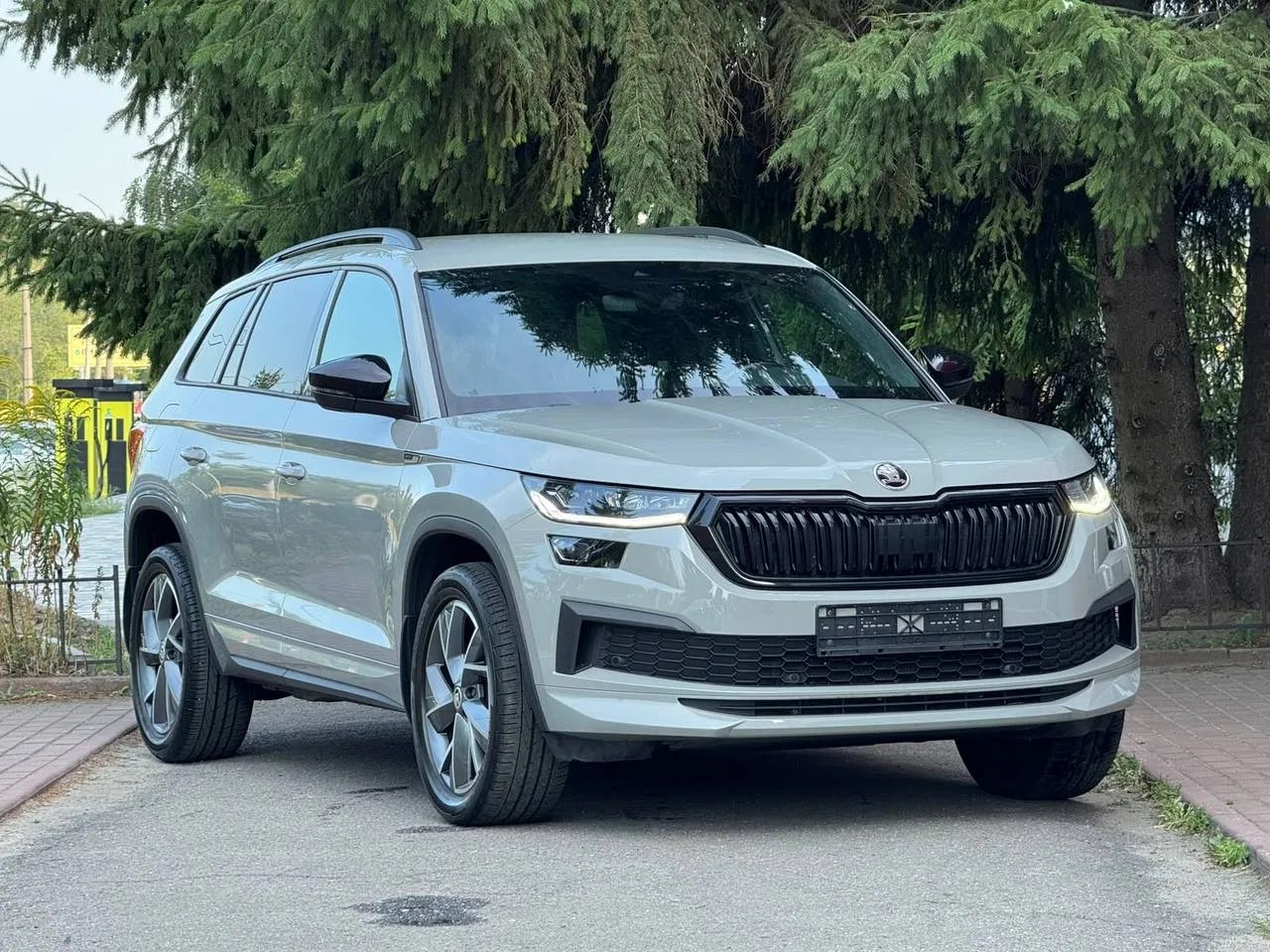 Škoda Kodiaq Sport Line 4x4 — фото 1