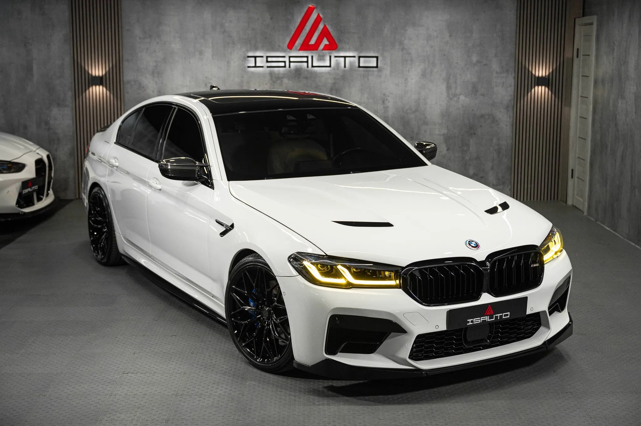 BMW 540i — фото 1